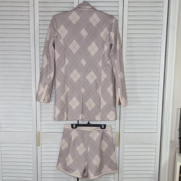 SHEIN X Amiko Argyle Print Blazer & Shorts Set - Picture 4 of 4